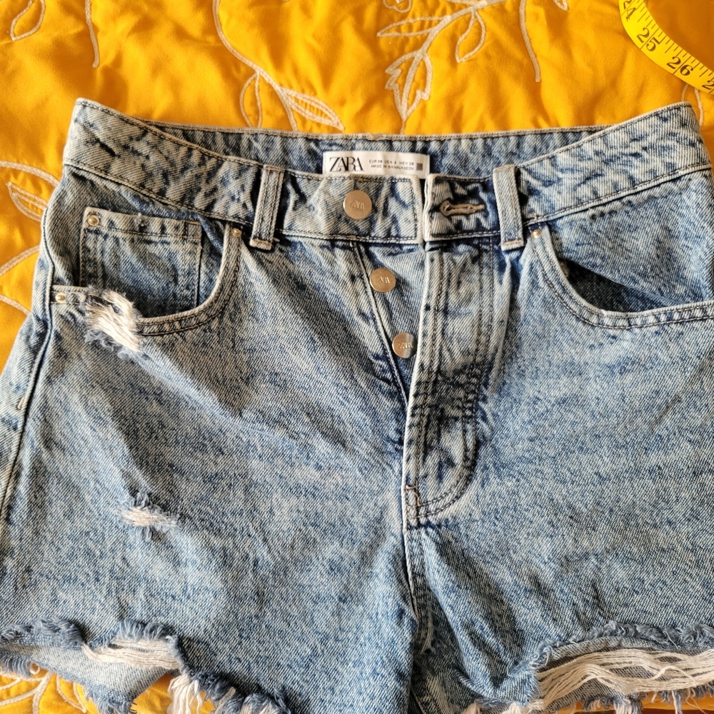 Zara raw edge denim shorts